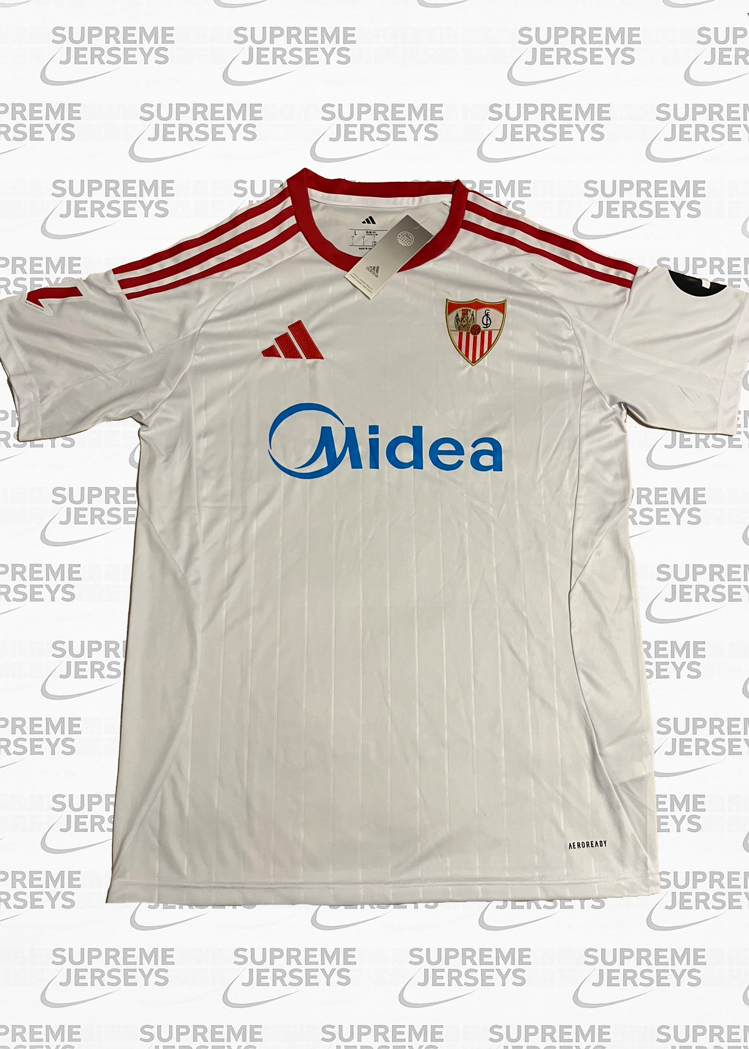 Домакински екип на Севиля 2025/26